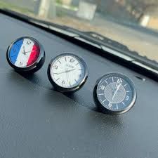 ساعت جذاب خودرو