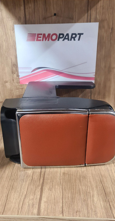 کنسول وسط پژویی