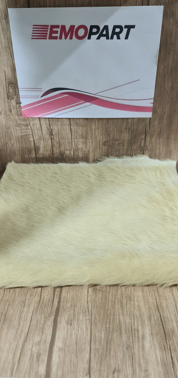 خز پشت شیشه عقب خودرو