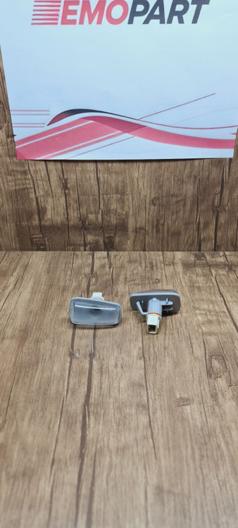 چراغ راهنما کوچک پراید