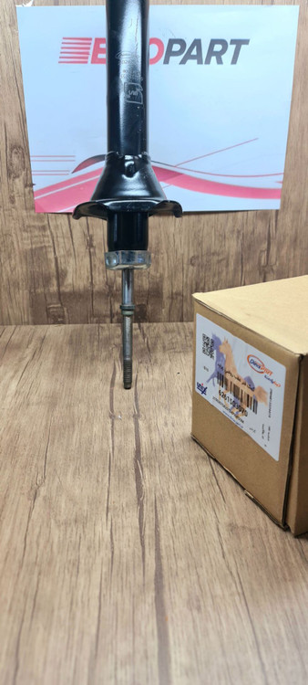 کمک عقب پراید تک گانه