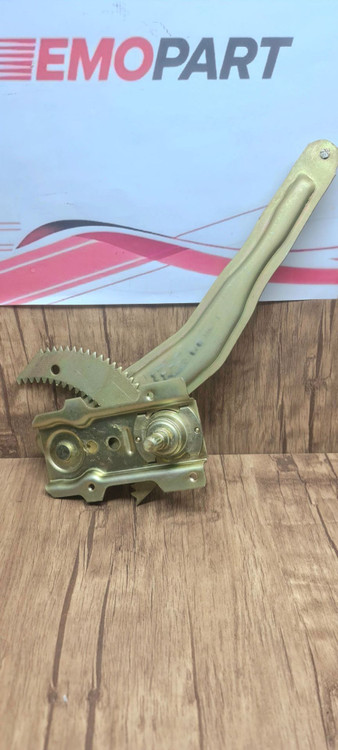 دستگاه شیشه بالابر عقب پراید 131